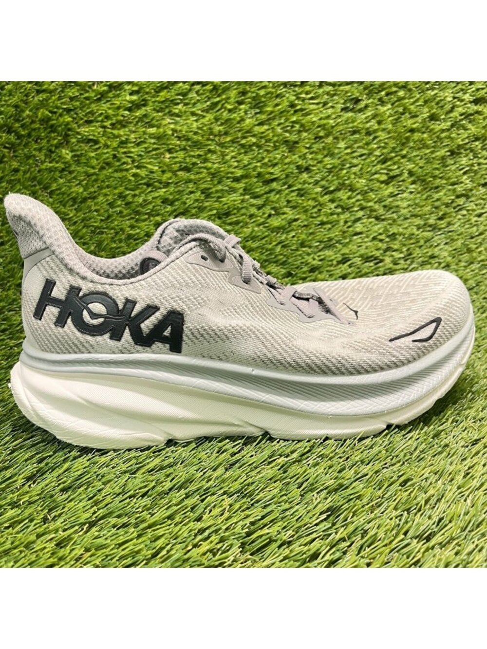Hoka One One Clifton 9 Mens Size 9 Gray Black Athletic Running Shoes Sneakers
